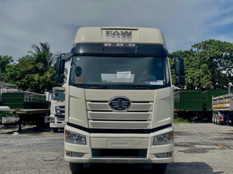 ngoại thất đầu kéo faw 375