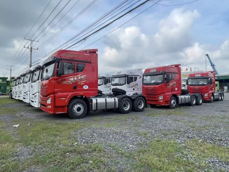 giá đầu kéo faw jh6