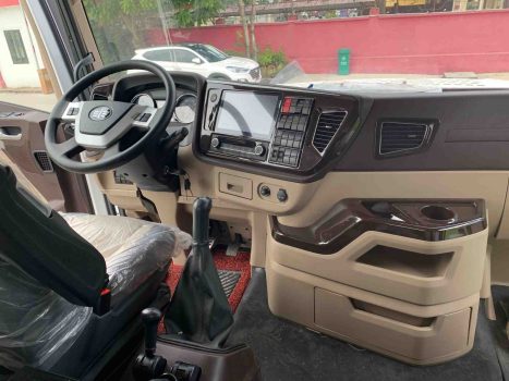 cabin đầu kéo faw tiện nghi