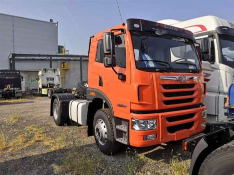đầu kéo faw 4x2