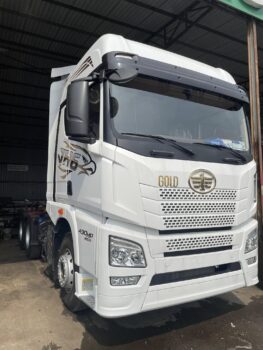 giá đầu kéo faw 2 cầu