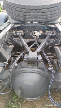 khung gầm đầu kéo faw 2 cầu